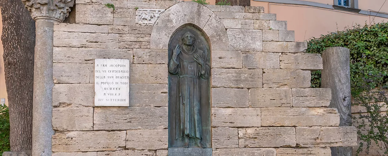 Monumento a Jacopone da Todi