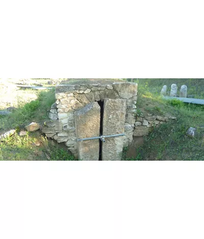 Parco archeologico della necropoli italica di fossa 