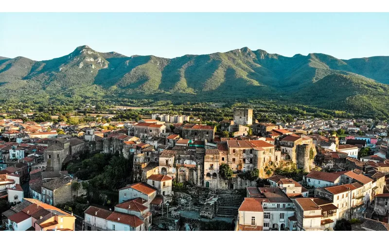 Un viaggio che sostiene le comunità locali