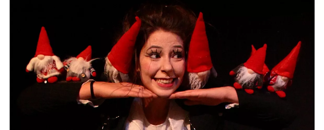 Los Hombrecitos Rojos y Papá Noel