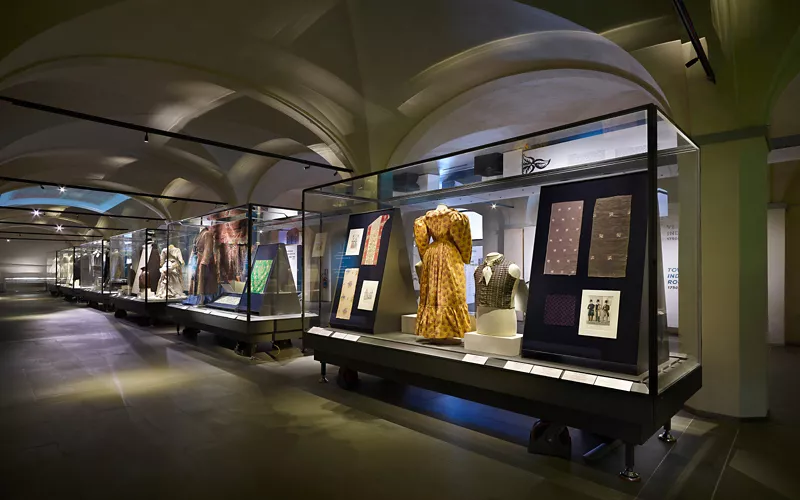 Due secoli di textile e fashion design