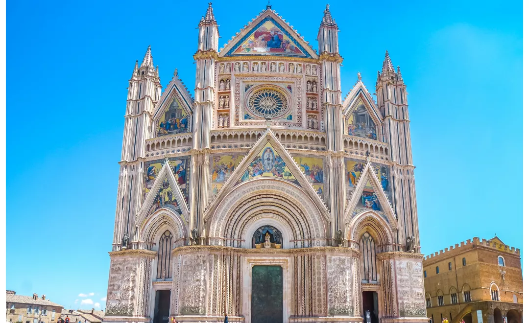 La facciata del Duomo di Orvieto