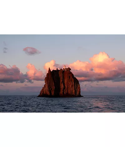 Il faro dell’isola di Strombolicchio