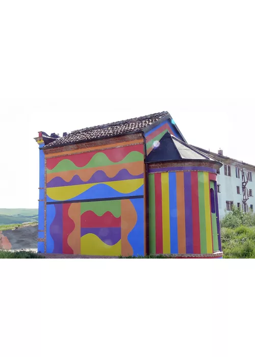 La cappella del Barolo tra le colline delle Langhe