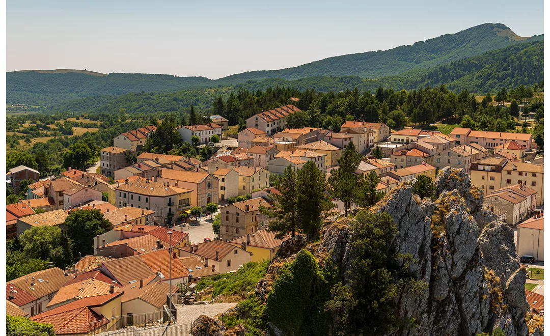 Il borgo di Pescopennataro in Alto Molise