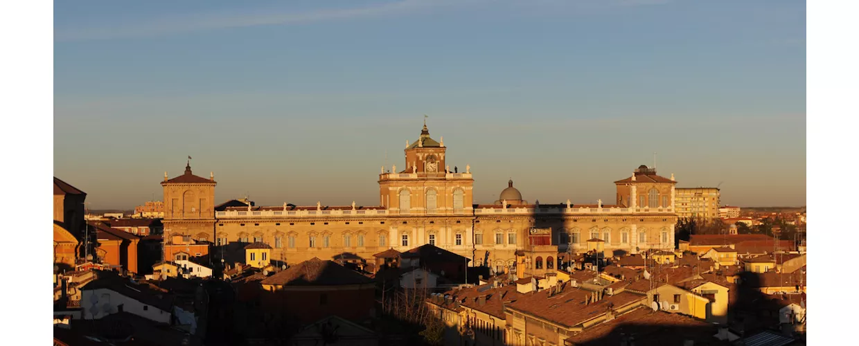 Modena,Palazzo Ducale, ph Città di Modena,Archivio APT Servizi, CC-BY-NC-SA 3.0 