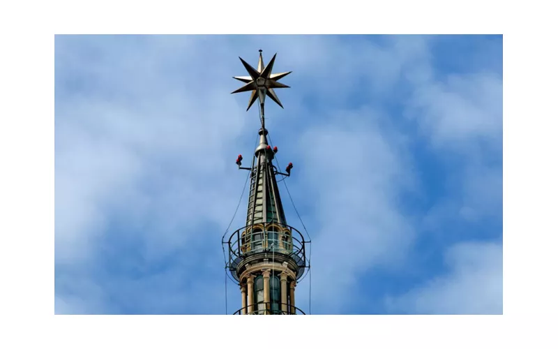 Cosa c’è in cima alla Mole Antonelliana? 