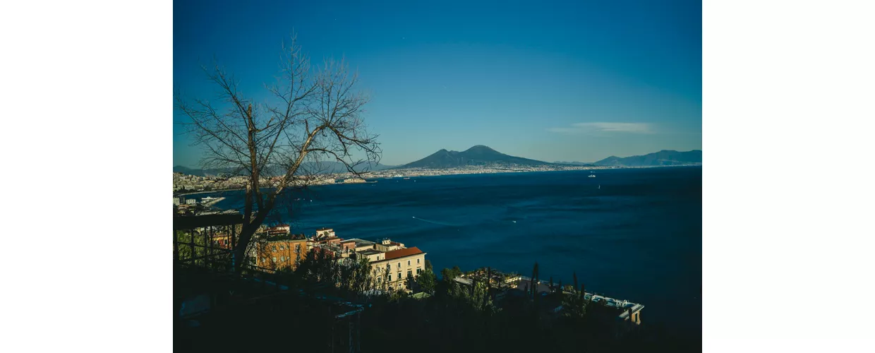 Napoli noir: il Tour del Giallo tra segreti e leggende urbane