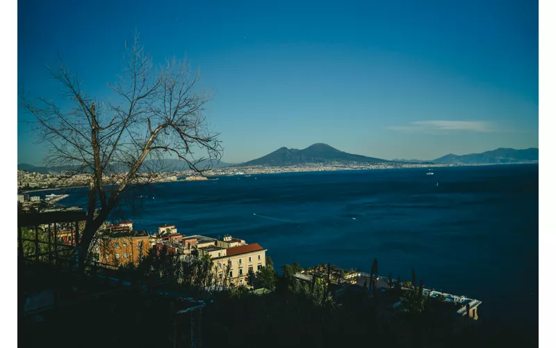 Napoli noir: a Mystery Tour of Secrets and Urban Legends