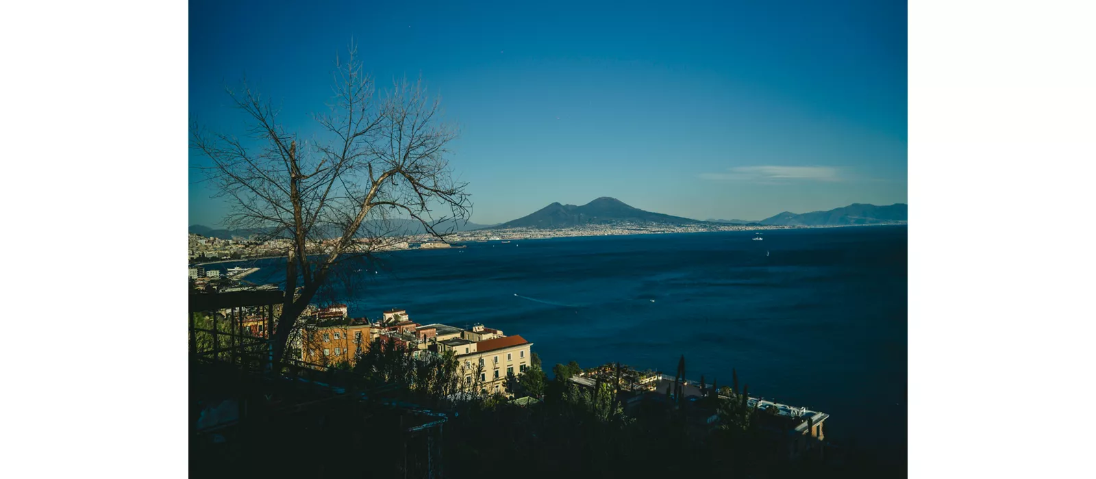 Napoli noir: el Tour Amarillo entre secretos y leyendas urbanas