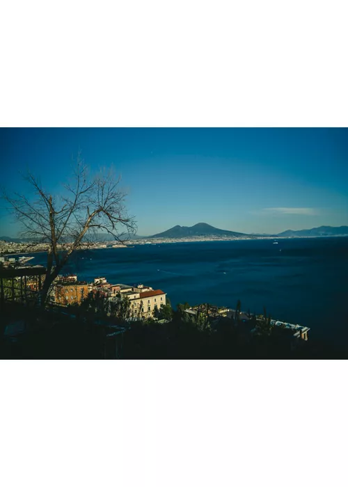 Napoli noir: il Tour del Giallo tra segreti e leggende urbane