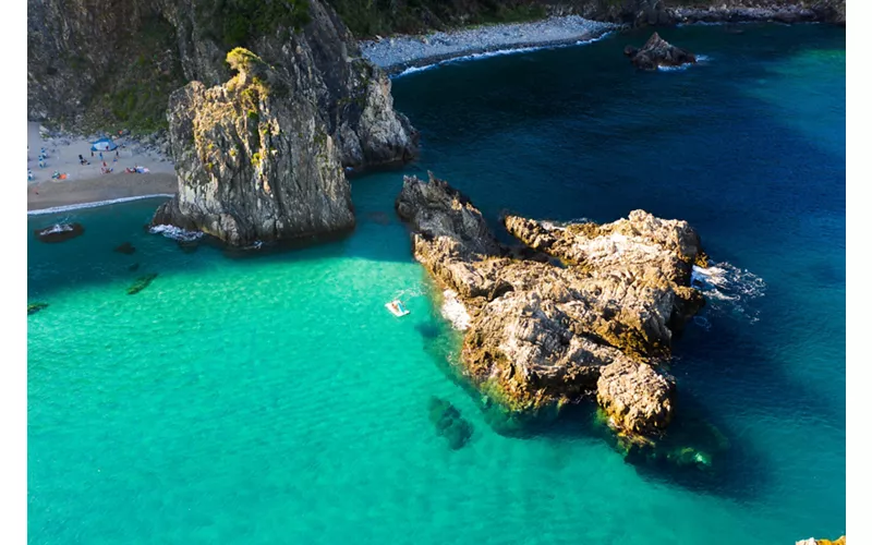 Spiaggia nudista a Palmi (RC)