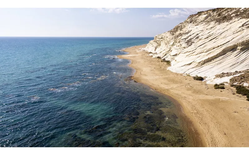 L’entroterra siciliano: canyon, boschi e necropoli rupestri