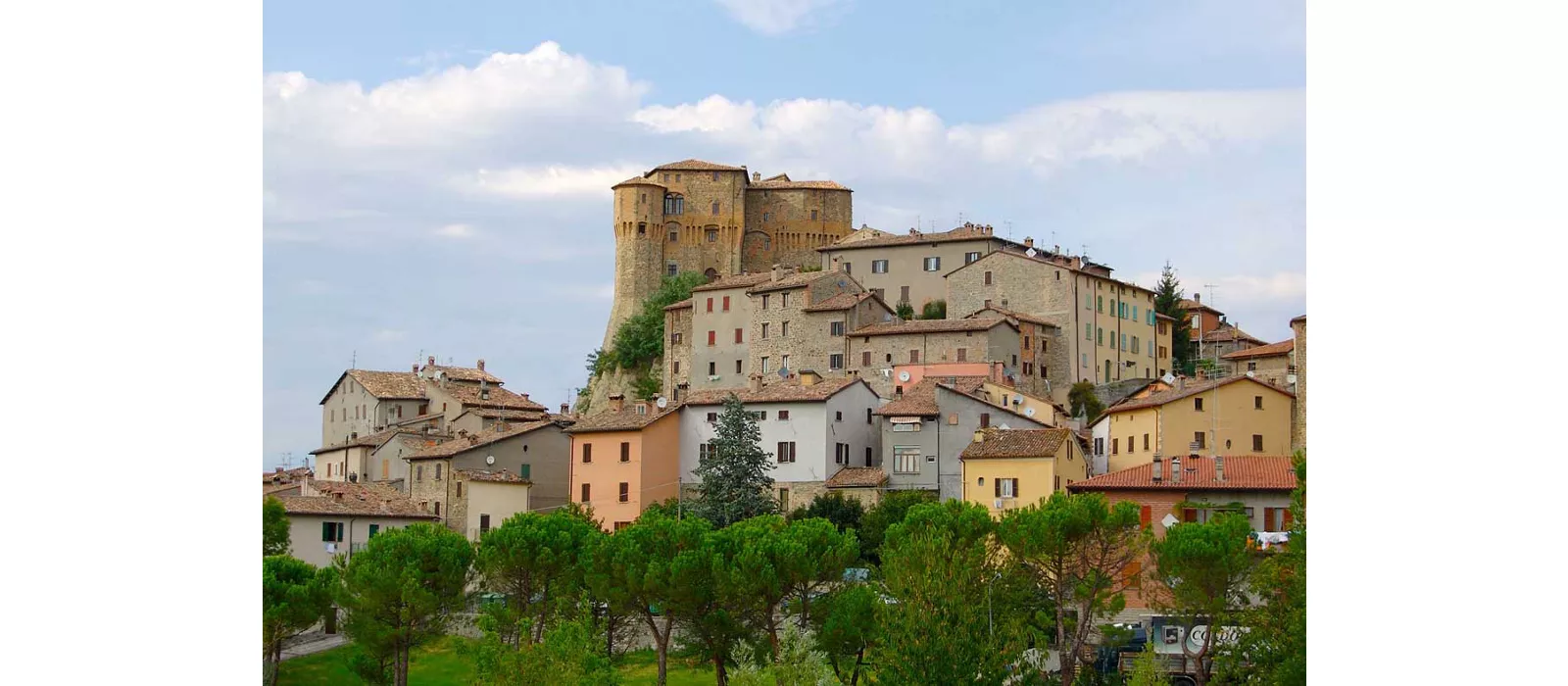Sant'Agata_Feltria-RN-veduta_sant'agata_feltria-ph.Goldmund100-cc_by_sa_30