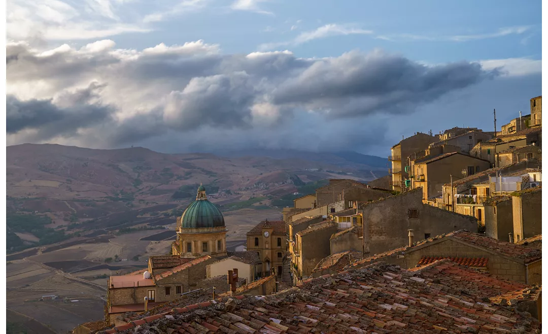 Gangi al tramonto