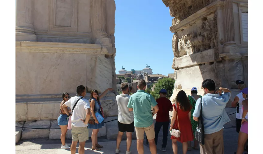 Colosseum, Arena, Roman Forum & Palatine Hill + Guided Tour