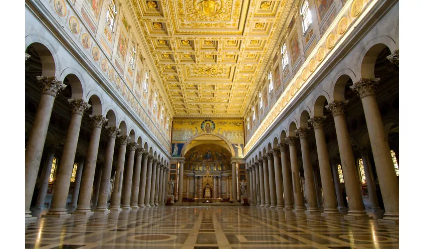 Roma: Tour guidato delle tre Basiliche Papali e della Scala Santa