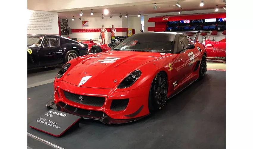 Museo Ferrari Maranello: Entrada