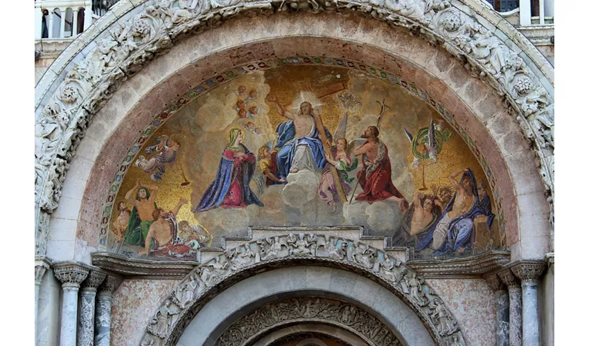 St. Mark’s Basilica: Guided Tour With Terrace Access