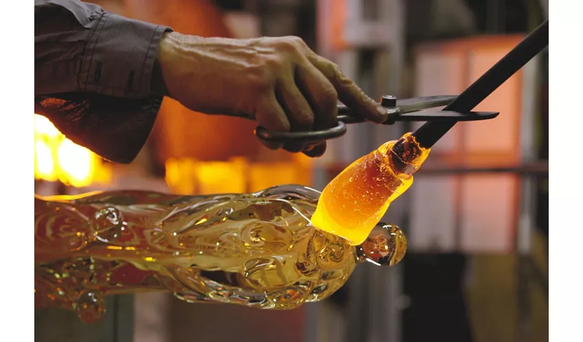 Murano: Dimostrazione di soffiatura artistica del vetro con regalo di vetro