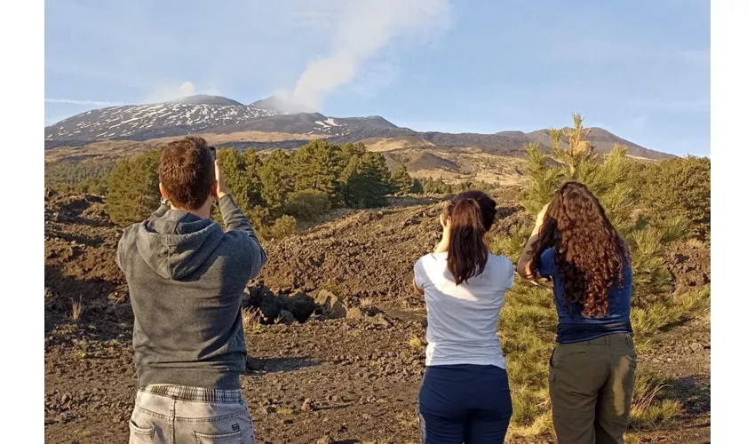 Monte Etna: Excursión guiada de un día desde Taormina + Traslado de ida y vuelta