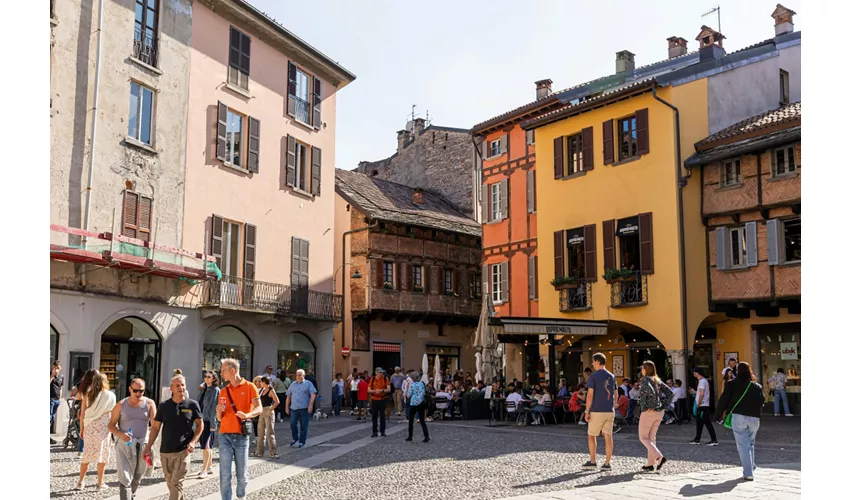 Como e Bellagio: gita guidata di un giorno da Milano + tour in barca