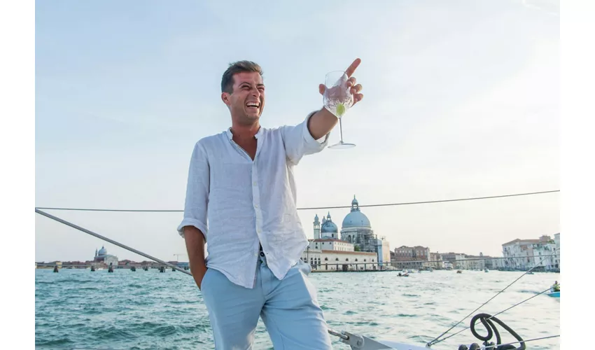 Venice Lagoon: Catamaran Tour + Spritz