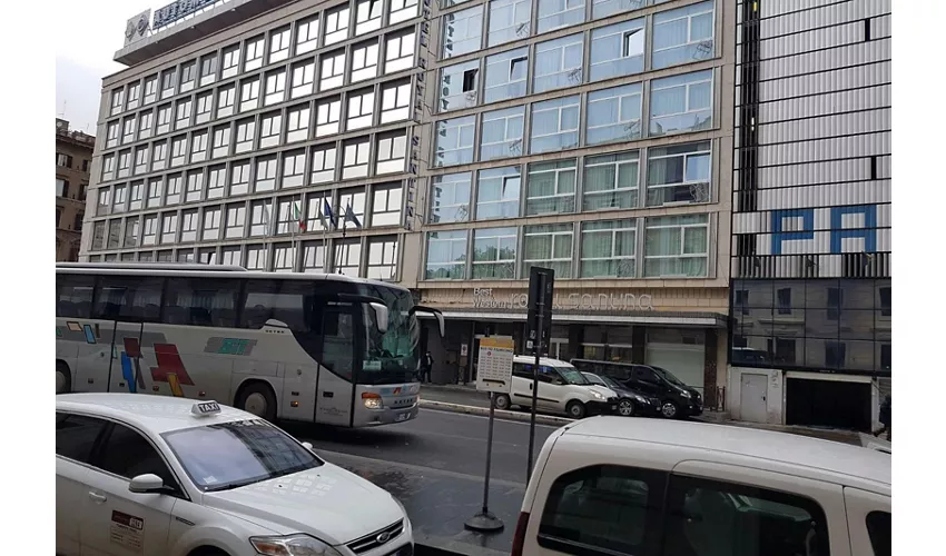 Roma: Trasferimento in autobus dalla Stazione Termini all'Aeroporto di Ciampino