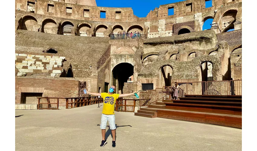 Coliseo, Arena, Foro Romano y monte Palatino + Tour guiado en grupo pequeño