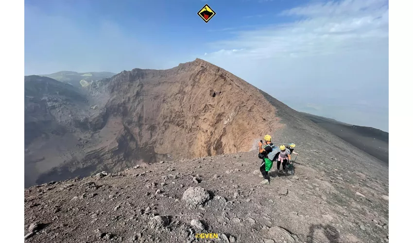 Excursión a la cima del Etna Norte en 4x4 + regreso a pie