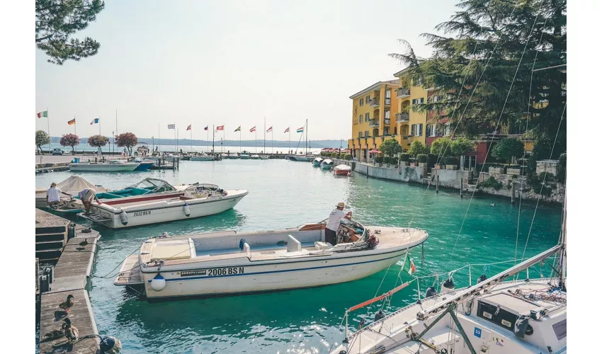 Sirmione: Walking Tour + Boat Tour