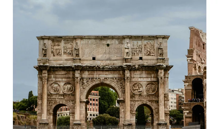 Colosseum, Roman Forum & Palatine Hill + Guided Tour