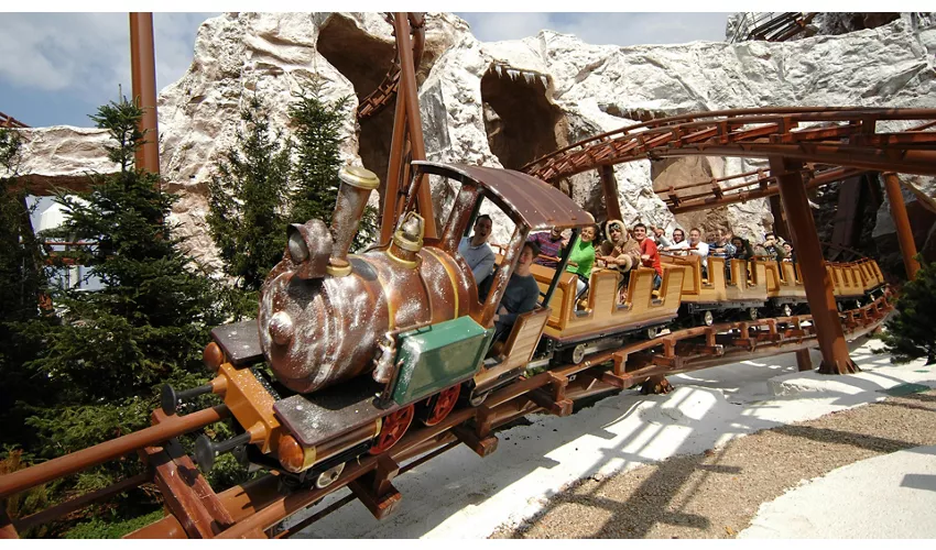 Gardaland: Biglietto con accesso rapido