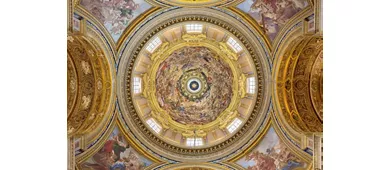 Sant'Agnese in Agone y Cripta: Entrada acompañada
