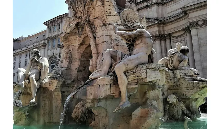 Roma: Tour panoramico in autobus + viaggio di andata e ritorno da/per Civitavecchia