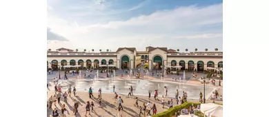 Designer-Outlet Serravalle mit Hin- und Rückfahrt ab Mailand