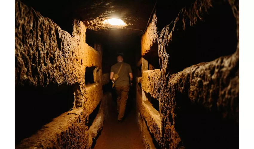 Roma: Visita subterránea guiada con entrada a las Catacumbas y a la Cripta de los Huesos