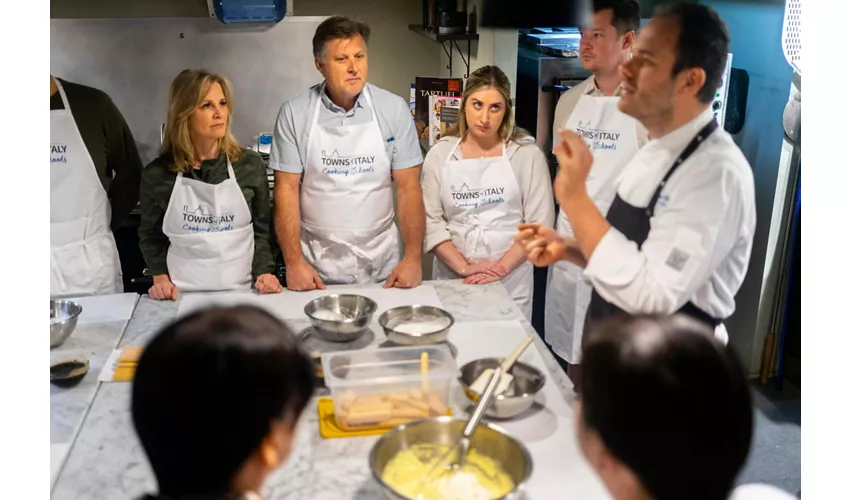 Milano: Esperienza di lezione di cucina: Padroneggia l'arte della pasta