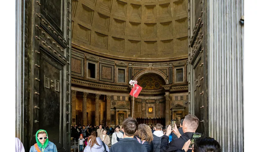 Rome Pantheon: Fast Track Ticket + Guided Tour