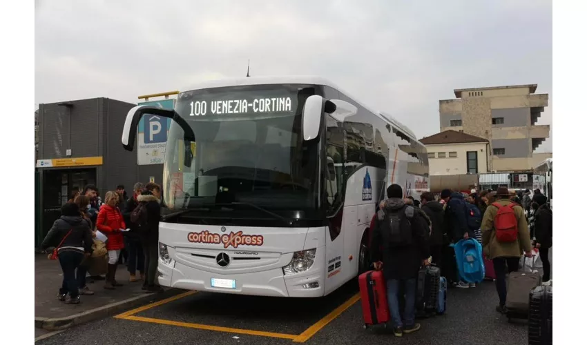 Bus from Venice Mestre Central Train Station ATVO to Cortina