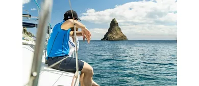 Aci Trezza: Excursión en velero desde Catania + Aperitivo