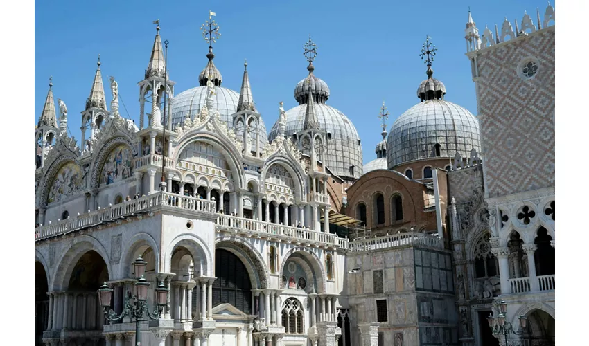 Basílica de San Marcos: Entrada sin colas (sólo Catedral)