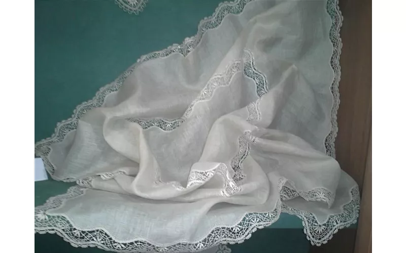 Artesanía textil de los Abruzos hoy: recuperación, sostenibilidad y cadena de suministro local