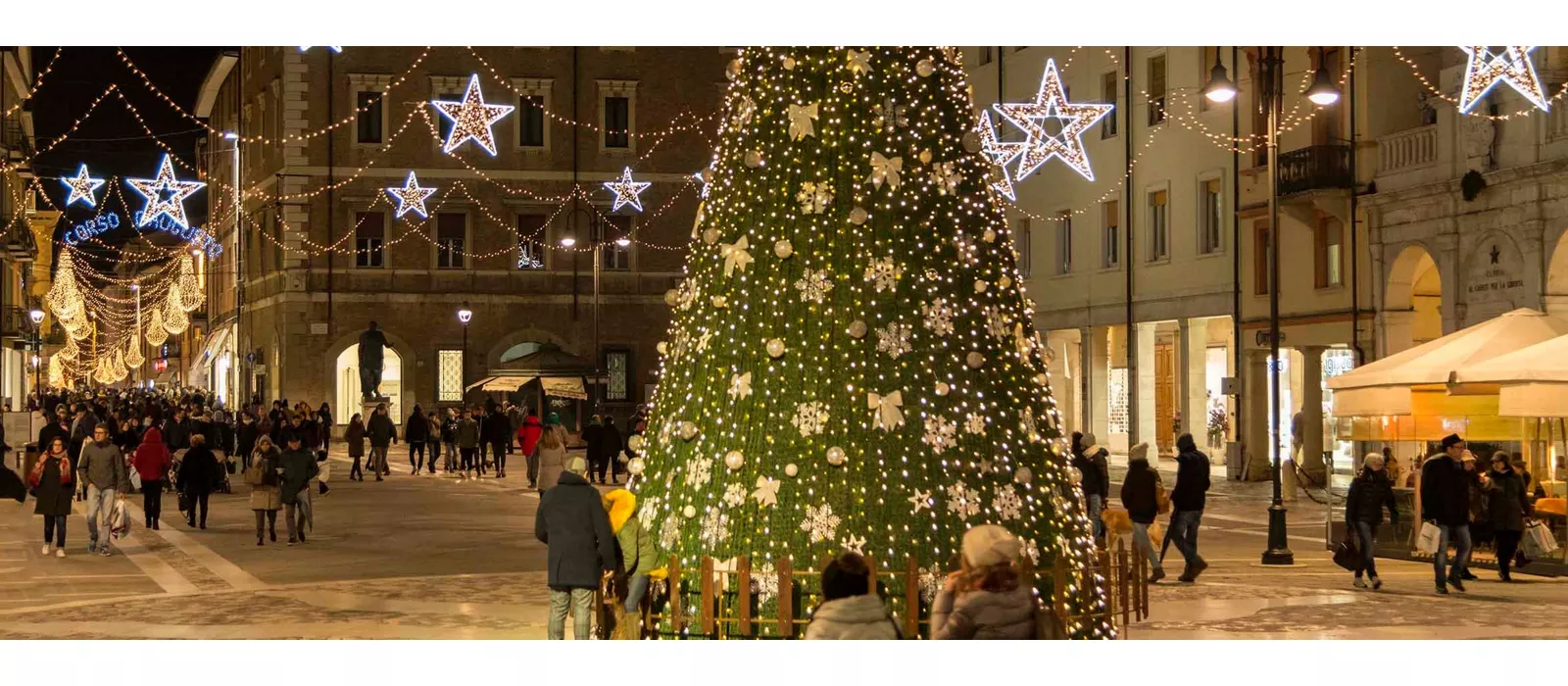 Ass Turismo Natale Piazza Tre Martiri_RIC4248