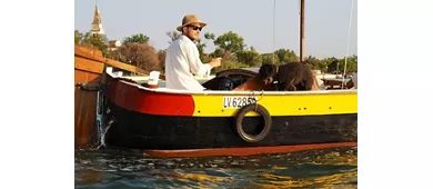 Murano, Burano & Torcello: Traditional Boat Tour + Glass-blowing Demonstration