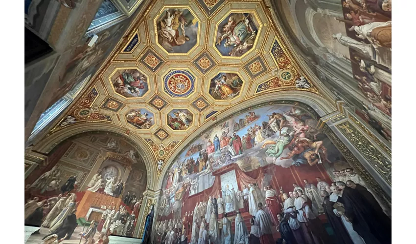 Vatican Museums & St. Peter's Basilica: Small Group Tour