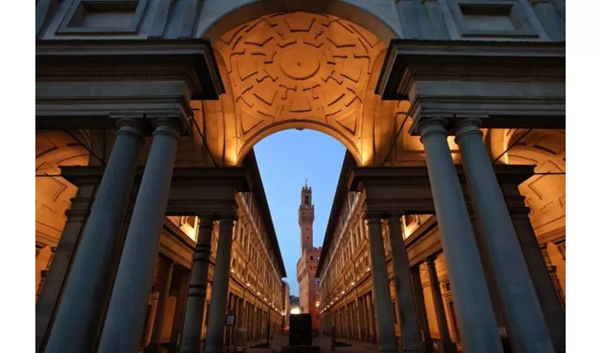 Galleria dell'Accademia e degli Uffizi: Tour guidato + viaggio di andata e ritorno da Roma
