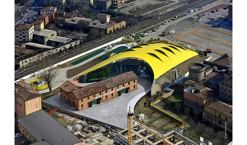 Museo Lamborghini y Museo Enzo Ferrari: Entrada