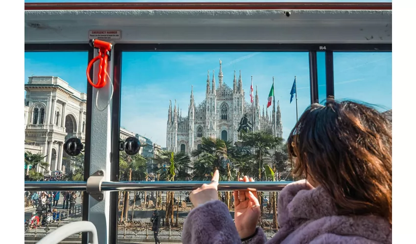 Tour aperto di Milano: Tour in autobus Hop-on Hop-off