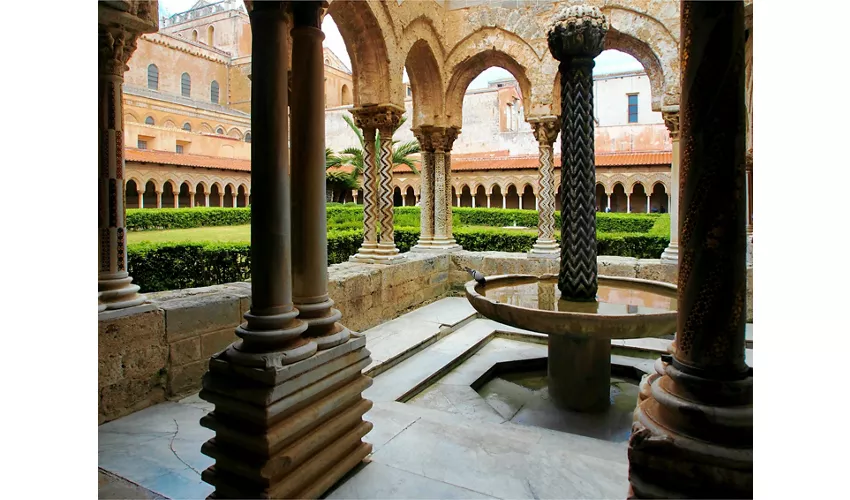 Chiostro di Santa Maria Nuova & Duomo di Monreale: Entrada